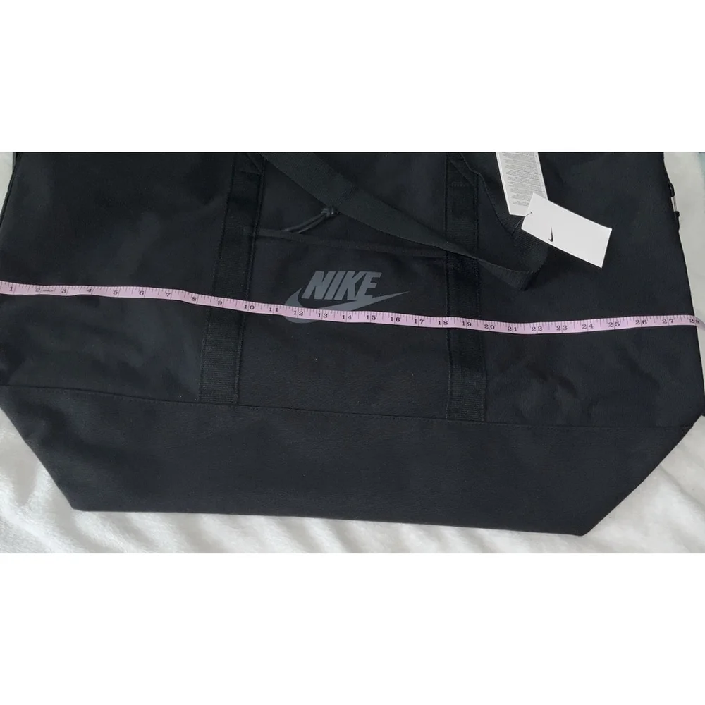 Nike Utility Sportswear Gym Beach Travel Duffel Tote Bag PB0362-010 Vinyl Inside